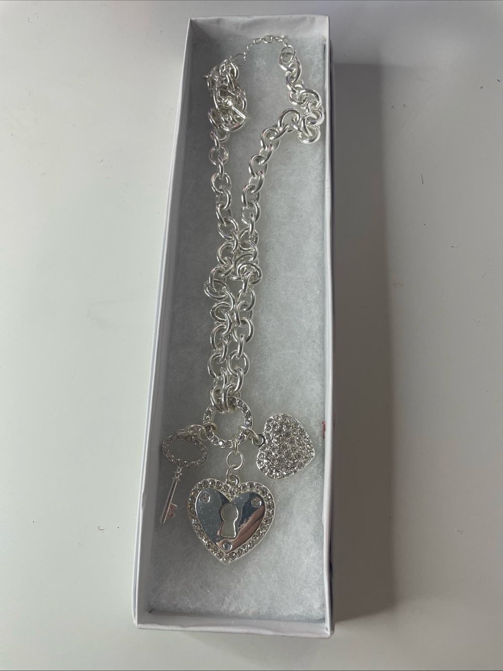 JLO Jennifer Lopez Lock & Key & Heart Rhinestones Silver Tone Necklace 11”L